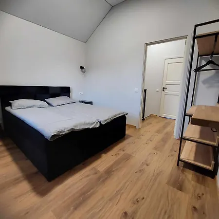 Kursiu Sesetas Appartement *